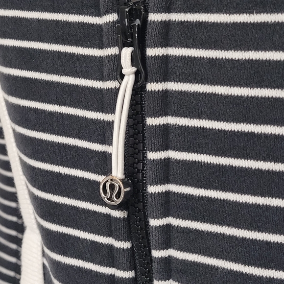 Lululemon Scuba Hoodie Jacket in Parallel Stripe Brisk Bloom Size 6 - Picture 14 of 16